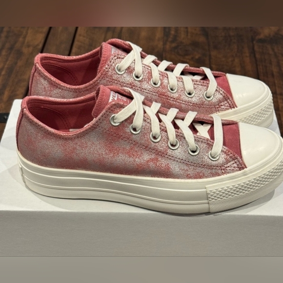 Converse Pink and White Women's Sneakers - Picture 4 of 7